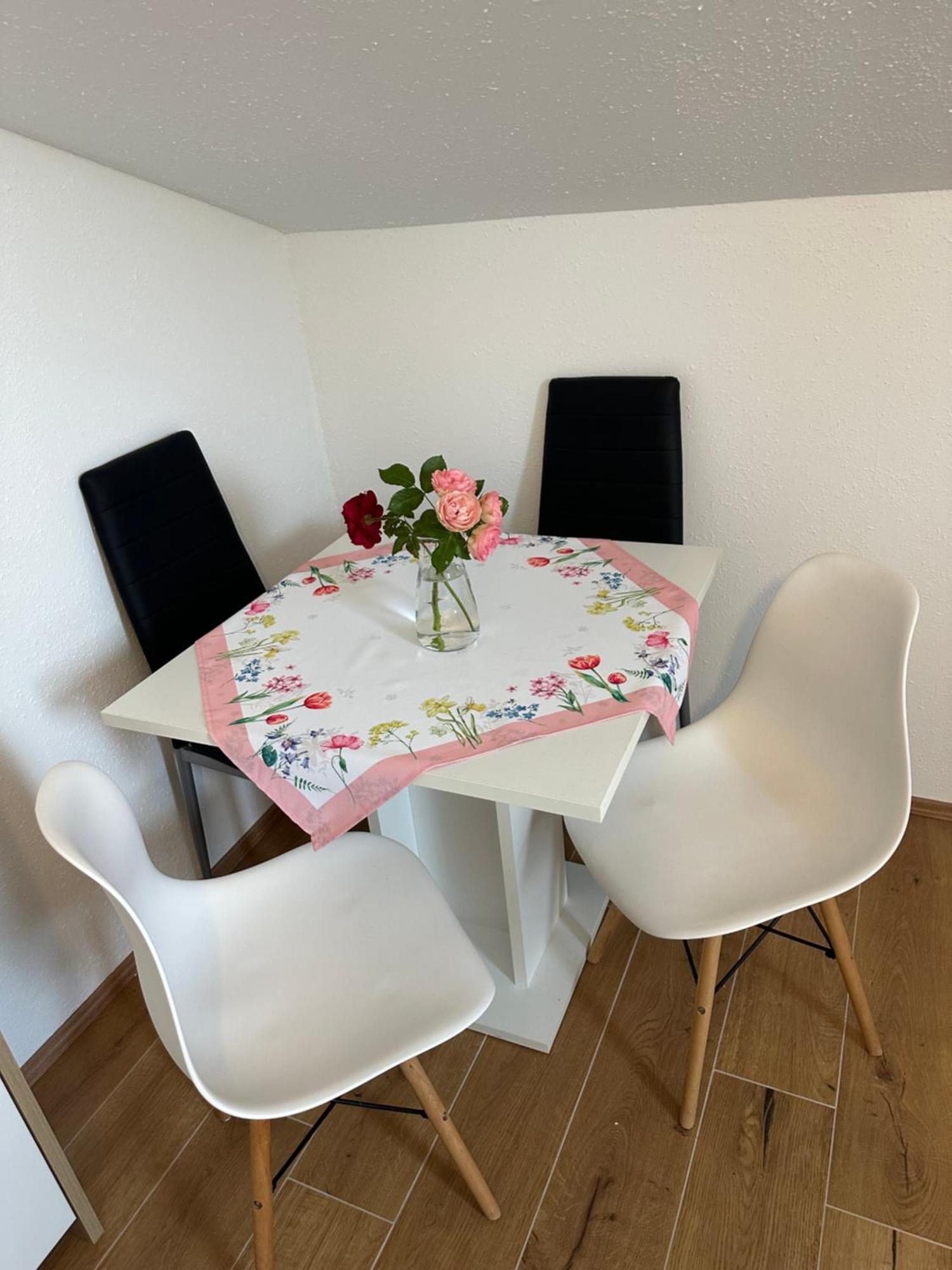 Ferienwohnung Waldblick, Faaker See Oberaichwald  Exteriör bild