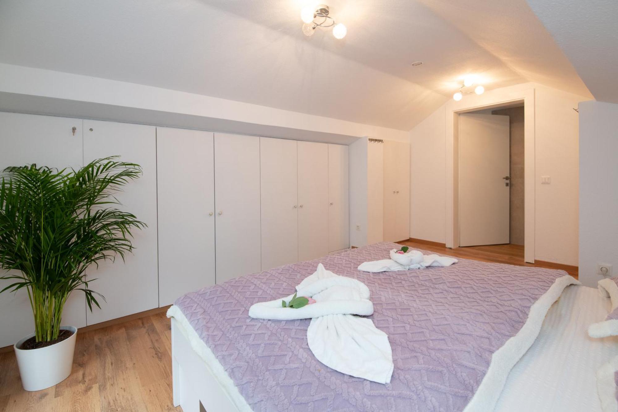 Ferienwohnung Waldblick, Faaker See Oberaichwald  Exteriör bild